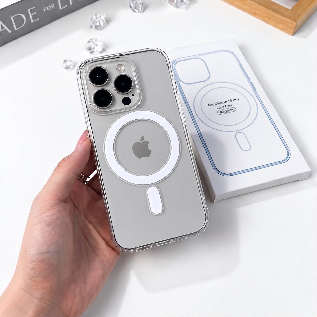 Carcasa Magsafe para iPhone 15 Pro